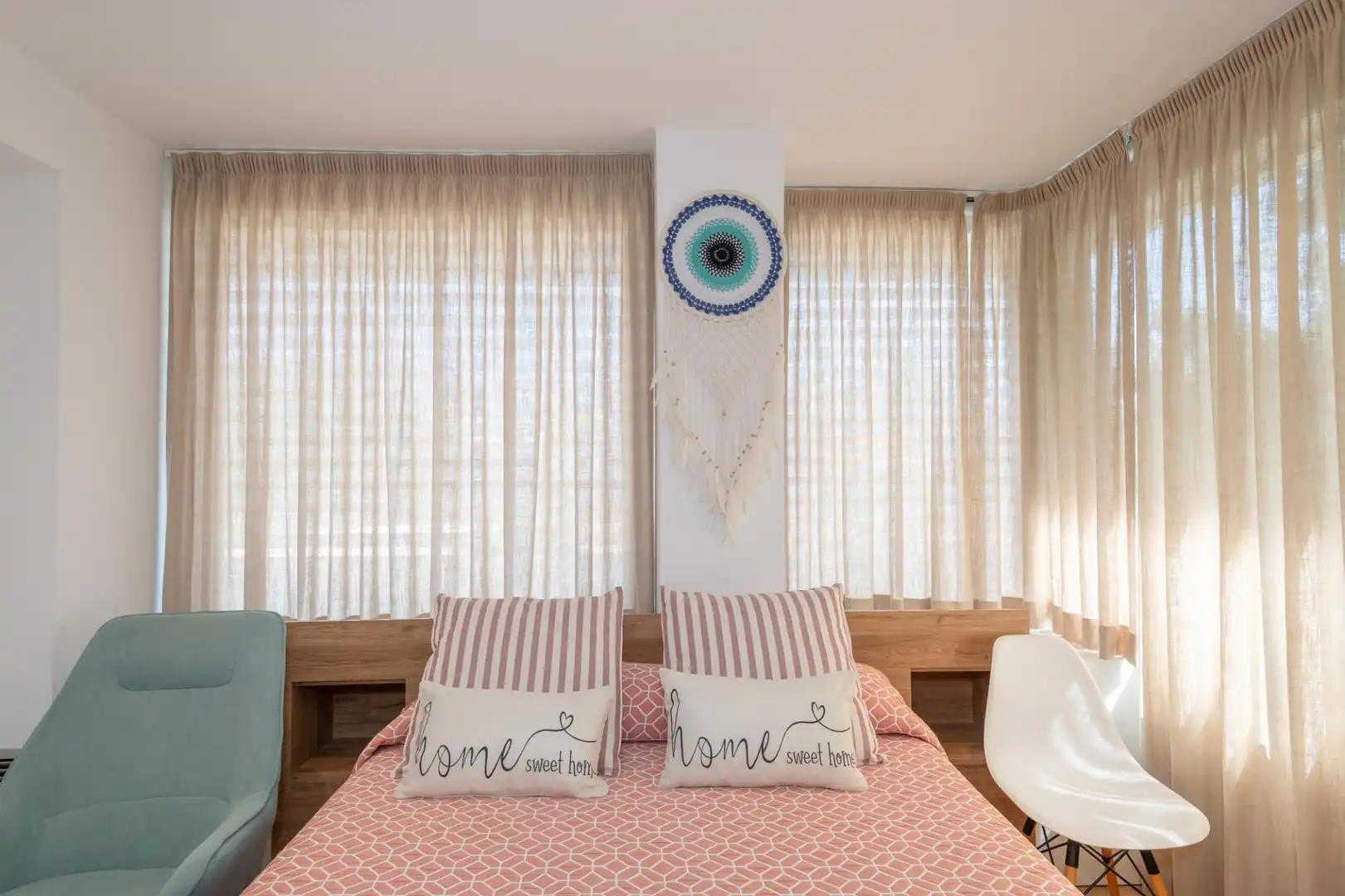 Bedroom of Flat for rent in Girona  with Air Conditioner, Heating and Furnished
