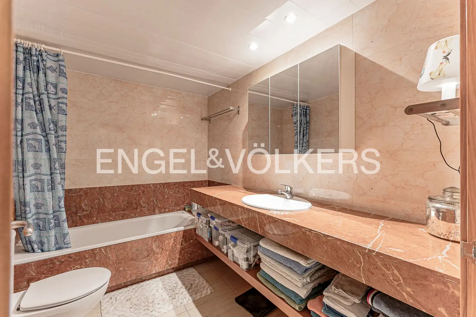 Baño de Ático en venta en Sitges con Aire acondicionado, Calefacción y Jardín privado