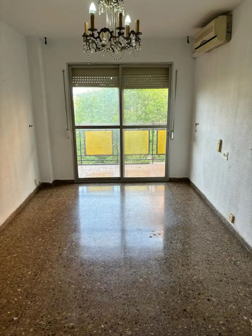 Schlafzimmer von Wohnung zum Verkauf in Valencia mit Balkon