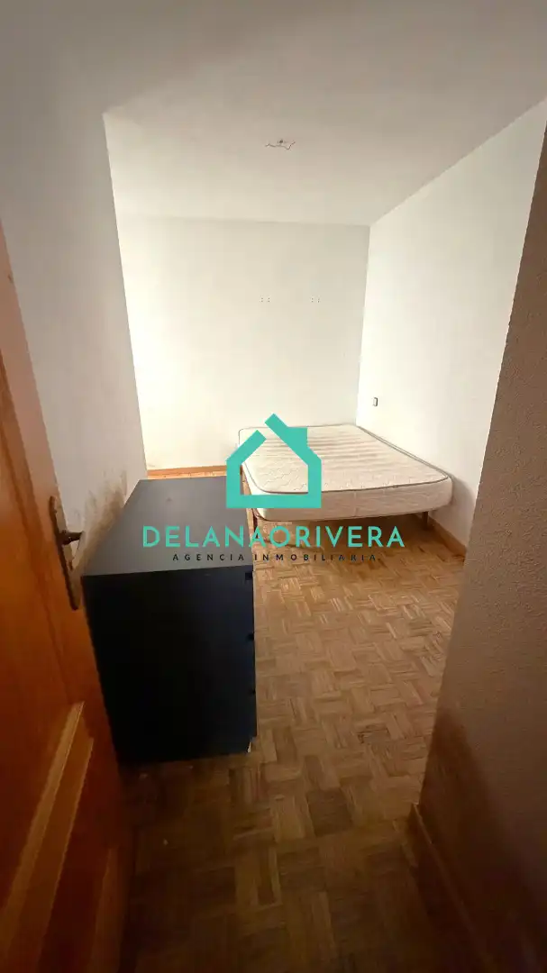 Außenansicht von Wohnung zum Verkauf in Trillo mit Heizung