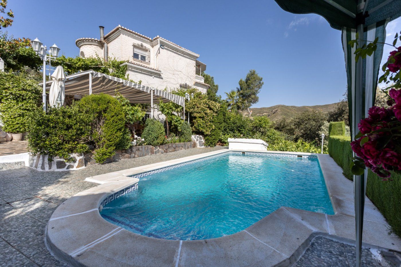 Piscina de Finca rústica en venda en Dúdar amb Aire condicionat, Jardí privat i Terrassa