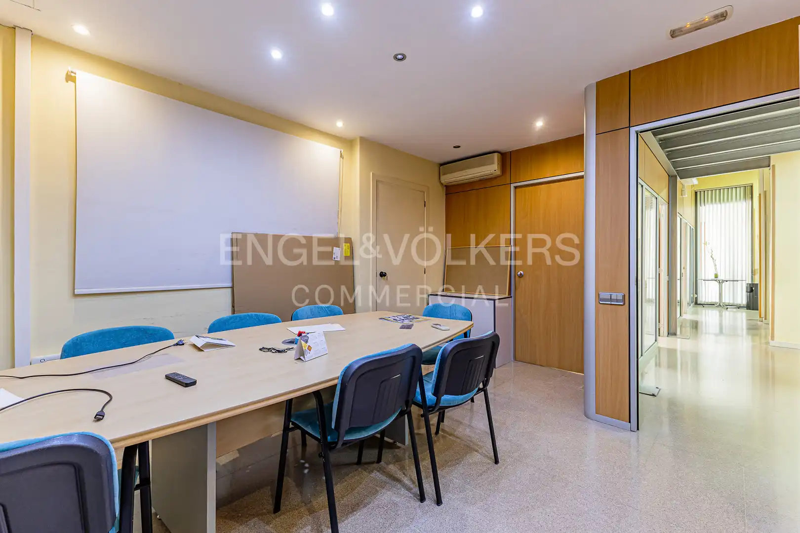 Büro zur Miete in Barcelona mit Klimaanlage und Möbliert