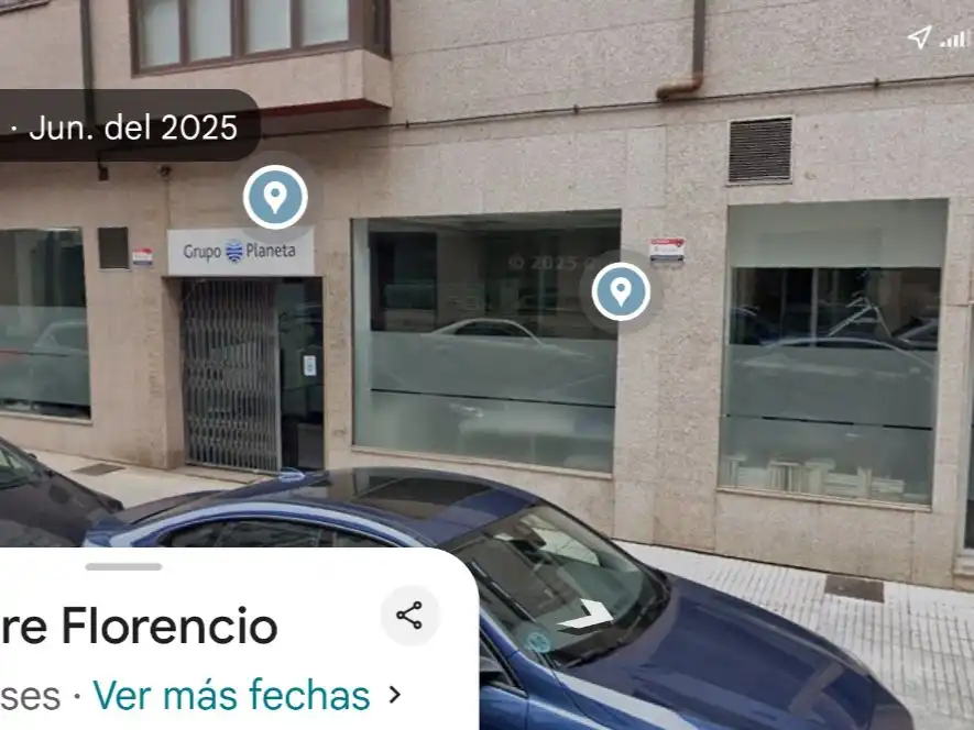 Aparcament de Oficina de lloguer en Oviedo  amb Aire condicionat, Calefacció i Alarma