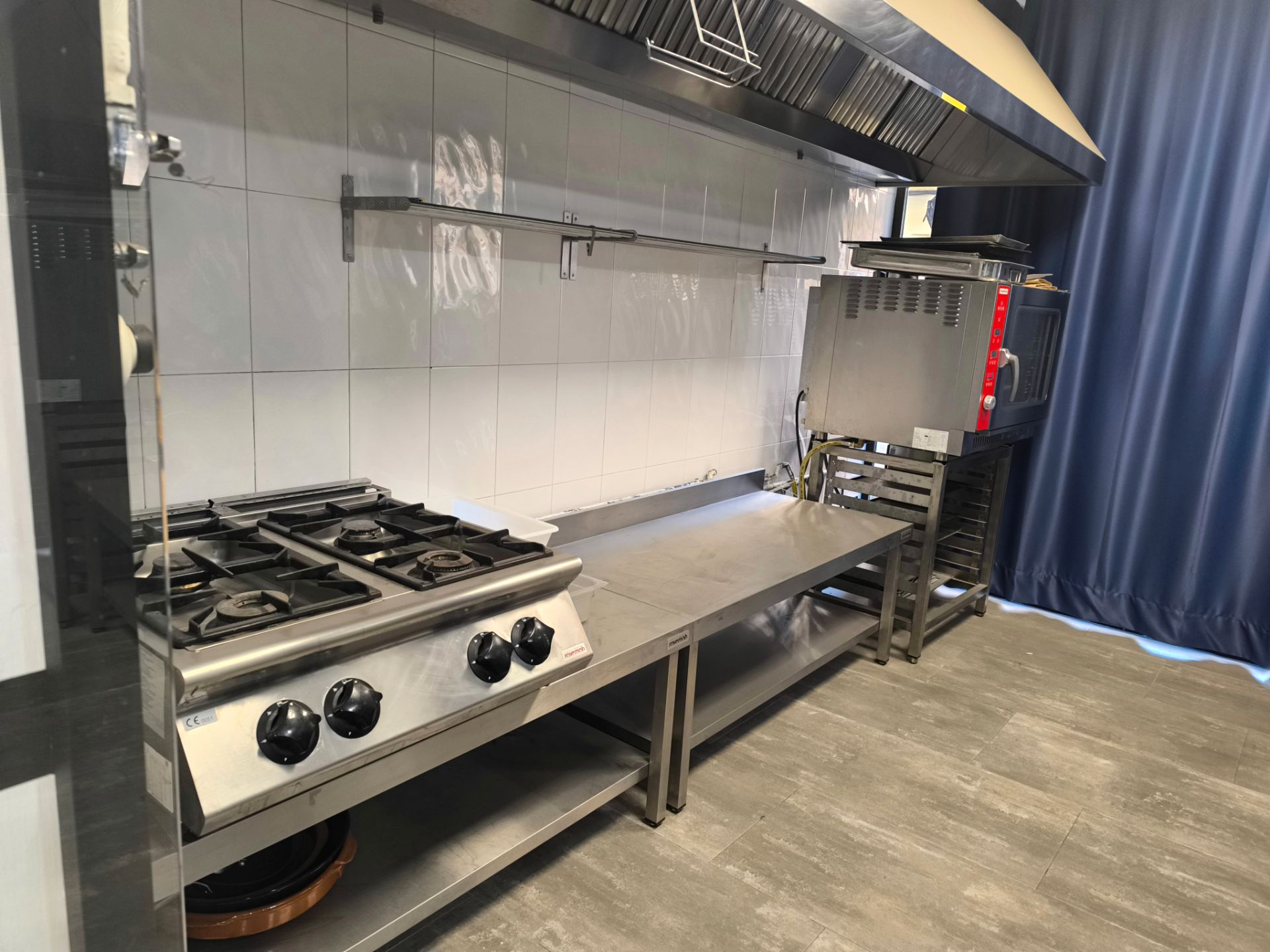 Cuina de Local de lloguer en  Albacete Capital amb Aire condicionat, Moblat i Alarma