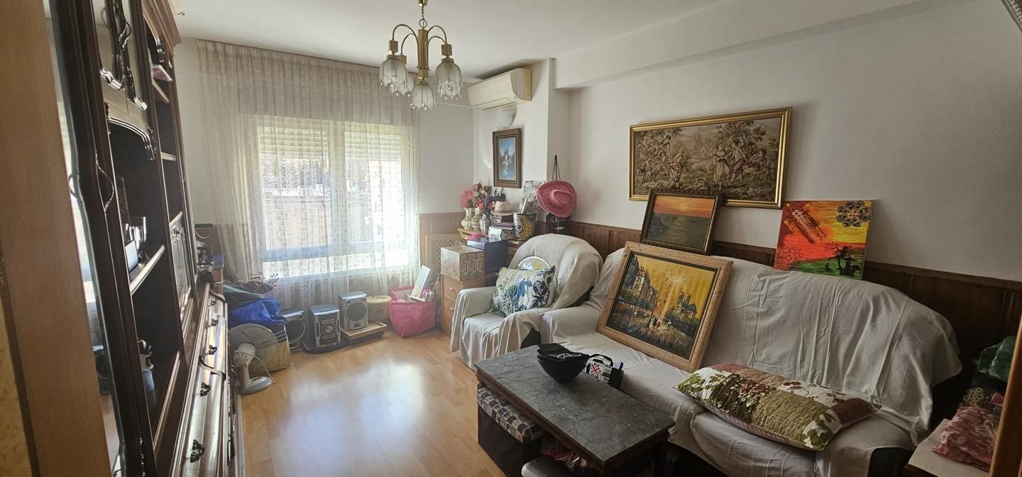 Living room of Flat for sale in  Madrid Capital  with Air Conditioner, Heating and Terrace