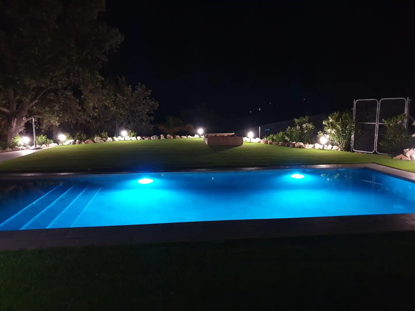 Piscina de Casa o chalet en venta en Coín con Aire acondicionado, Calefacción y Jardín privado