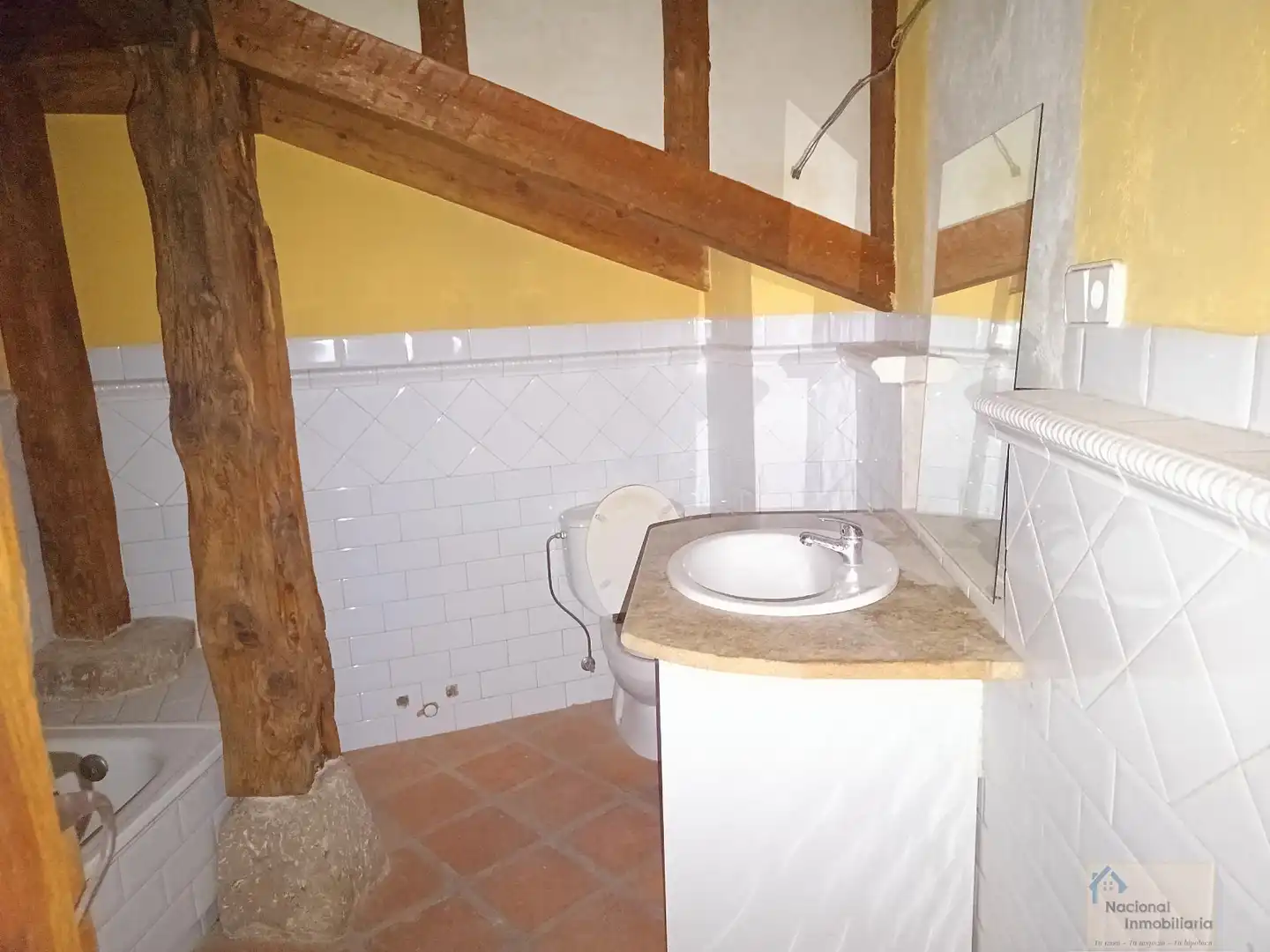 Bathroom of Houses for sale in Pesquera de Duero  with Terrace, Storage room and Swimming Pool