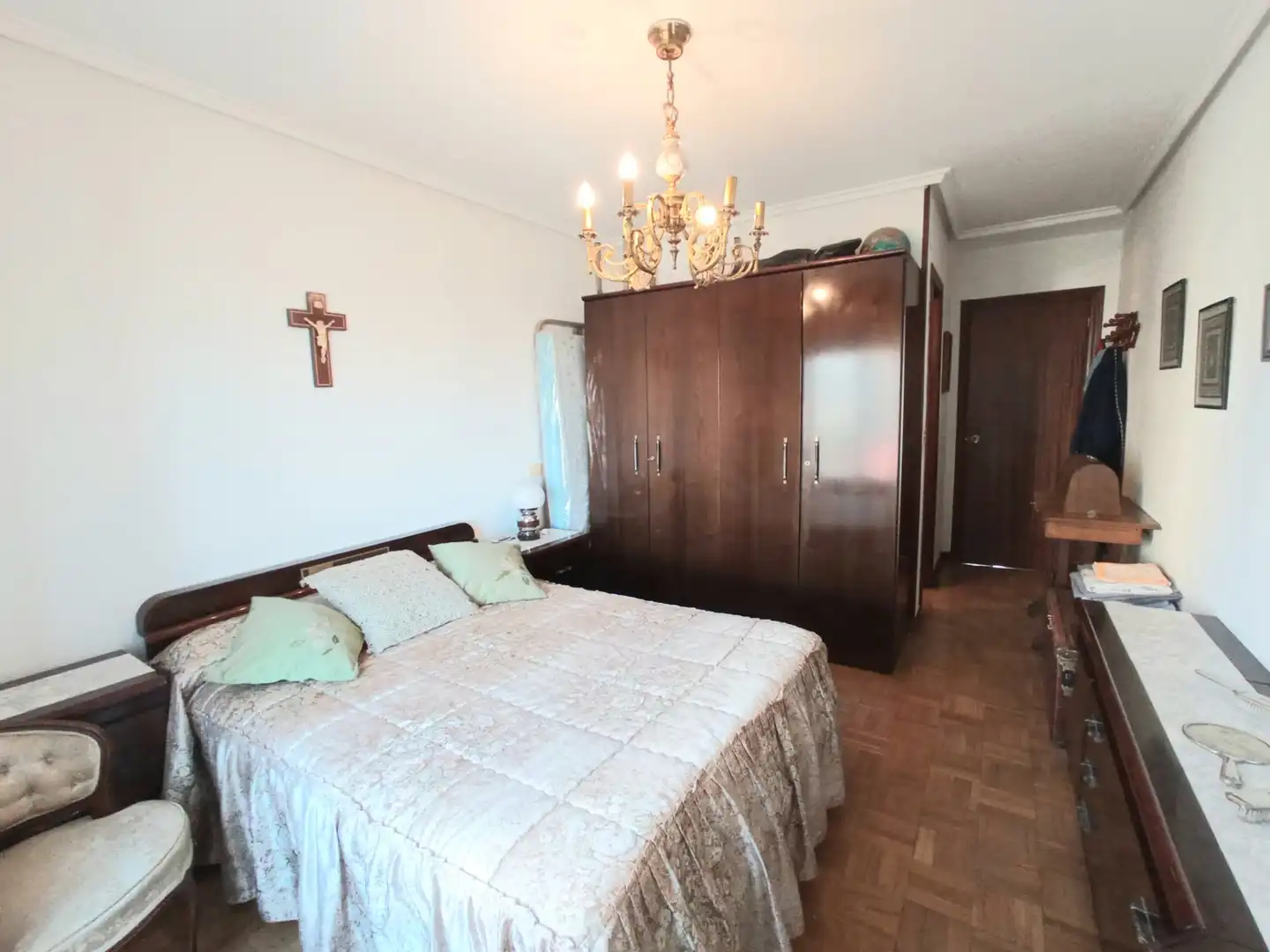 Dormitori de Pis en venda en Burgos amb Calefacció, Parquet i Traster