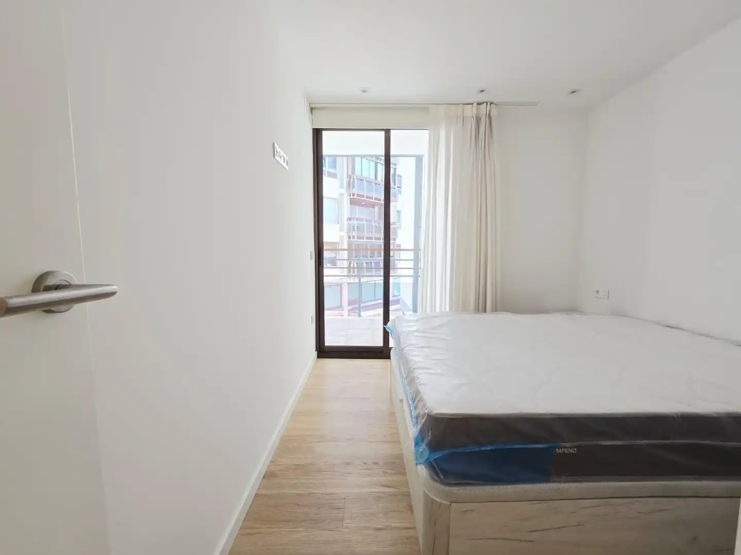 Bedroom of Flat for rent in Valencia  with Parquet flooring and Terrace