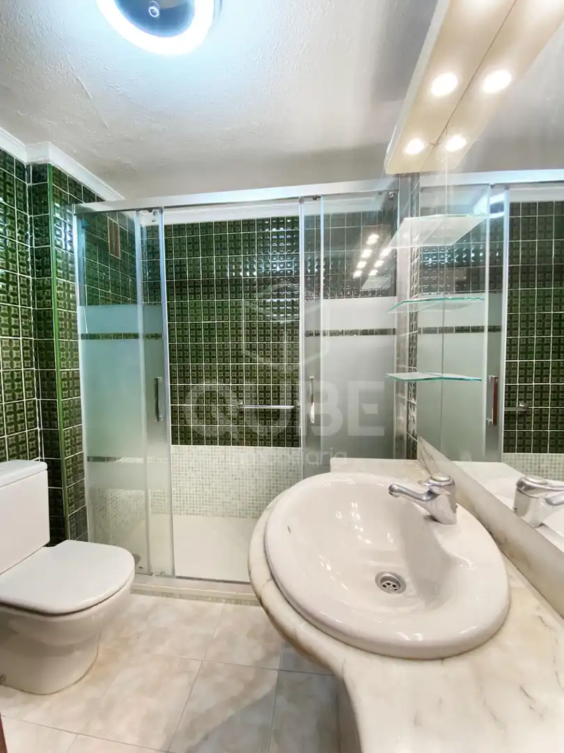 Piso con ascensor en venta en Calle VELEZ MALAGA, imagen 19