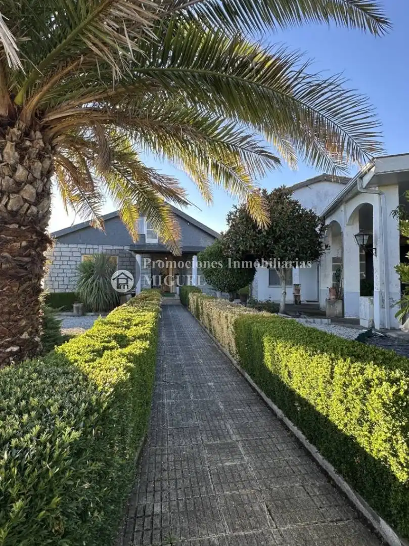 Casa con giardino in vendita a Sarreaus, imagen 3