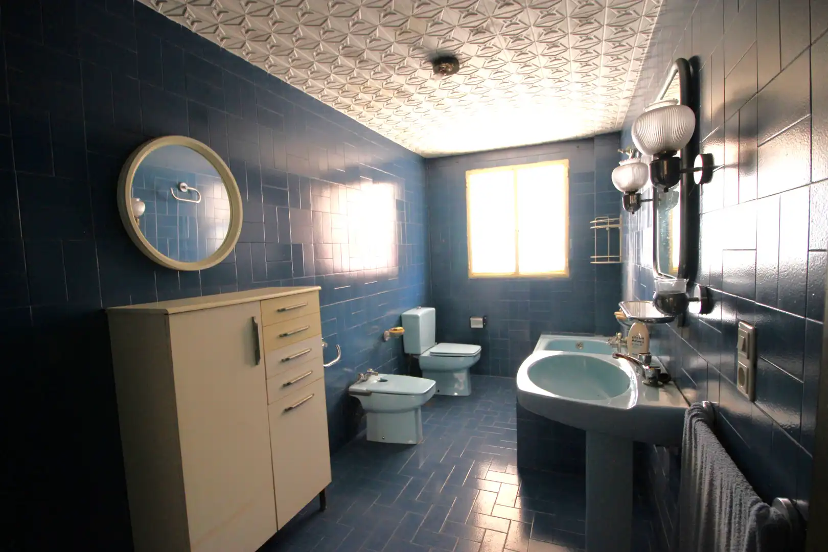Bathroom of Buildings for sale in Armilla
