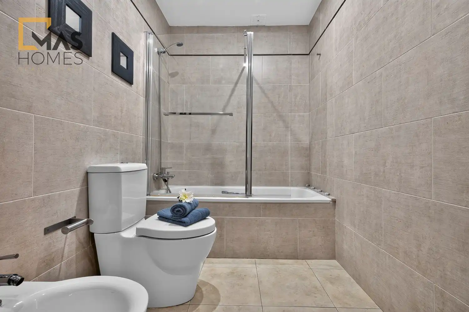 Baño de Piso en venta en Terrassa con Aire acondicionado, Calefacción y Alarma