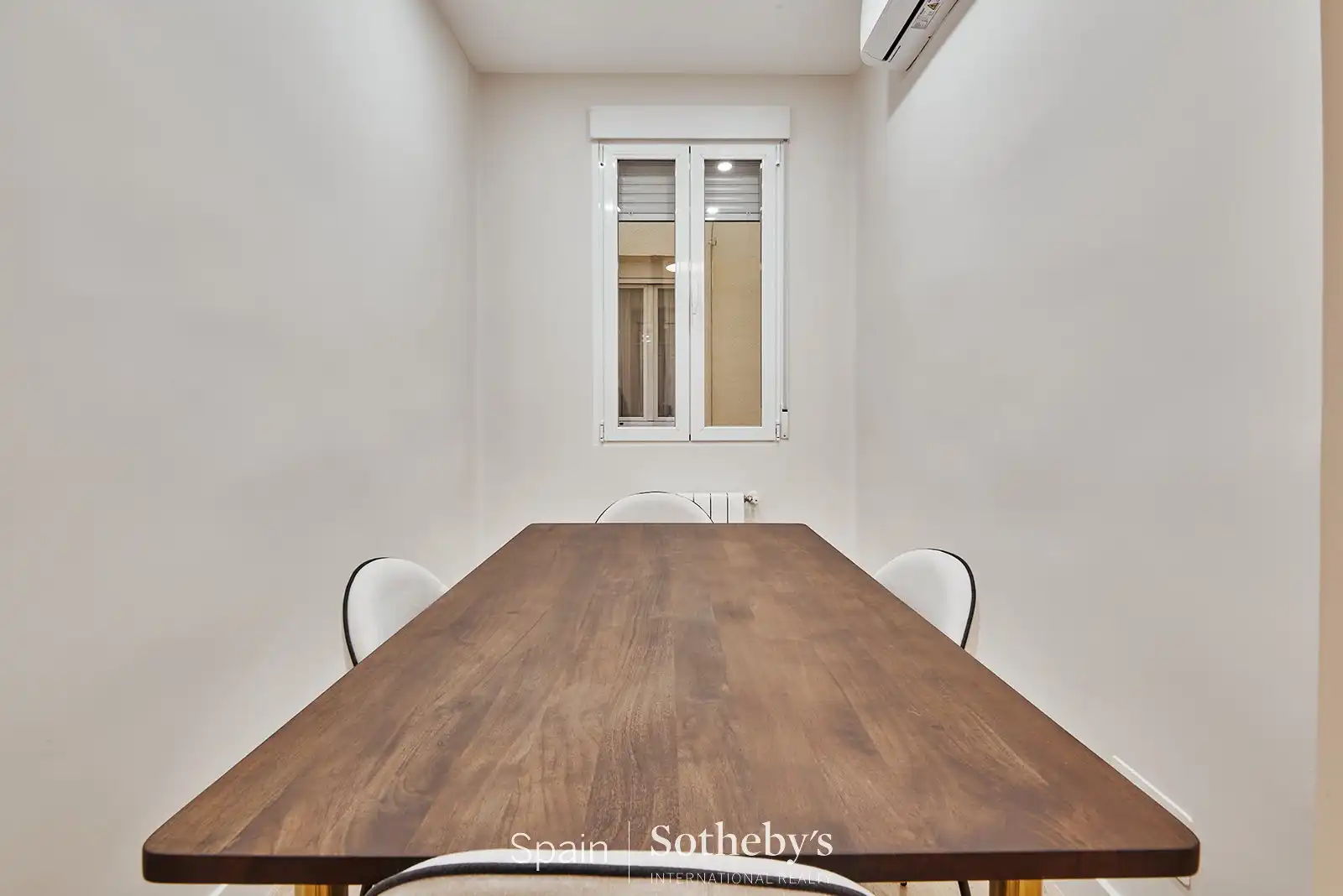 Dining room of Apartments for sale in Madrid  with Air Conditioner and Heating
