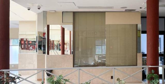 Local comercial en Venta en Urbanizaciones