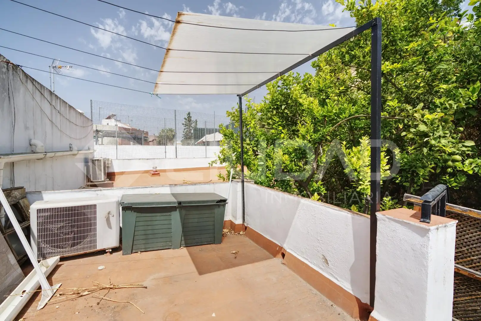 Terraza de Casa adosada en venta en San Juan de Aznalfarache con Aire acondicionado, Terraza y Trastero
