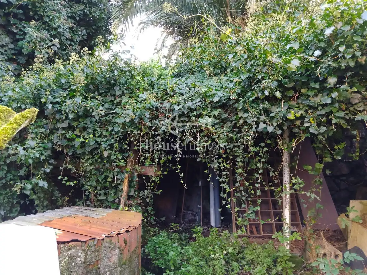 Country house zum Verkauf in Neda mit Privatgarten
