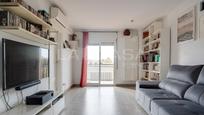 Living room of Flat for sale in L'Hospitalet de Llobregat  with Balcony