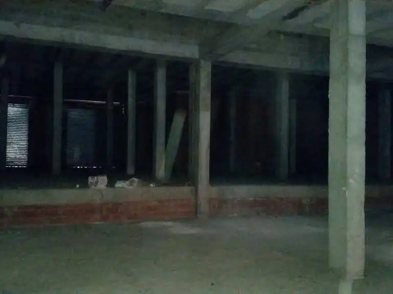 Local comercial en venda a cronista pareja 2, imagen 4