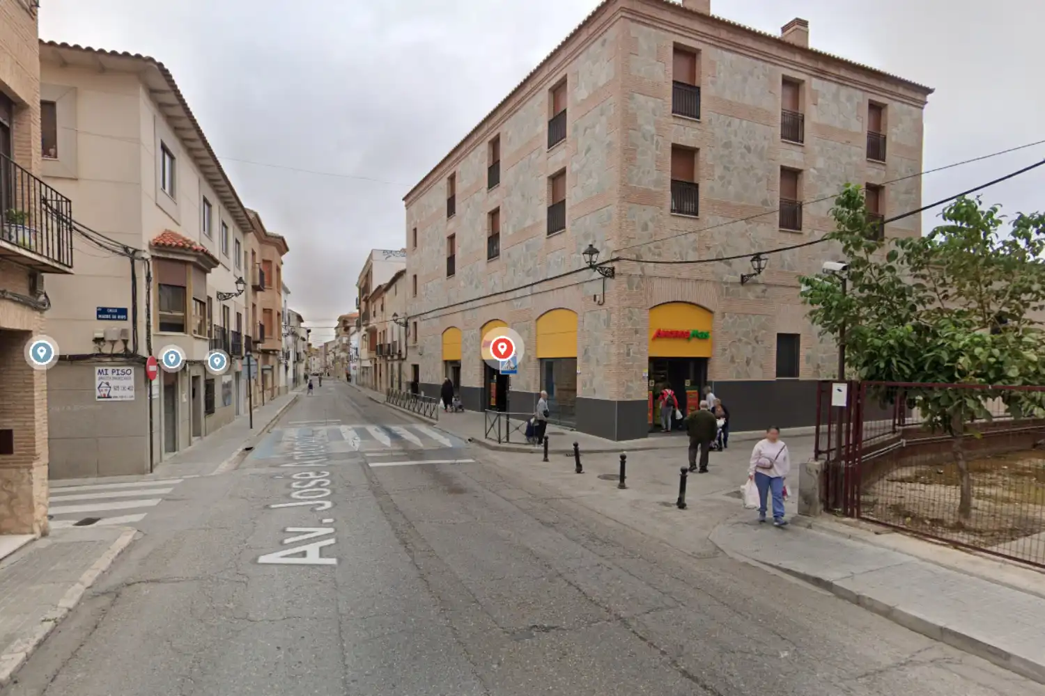 Exterior view of Attic for rent in Ocaña  with Heating, Terrace and Furnished