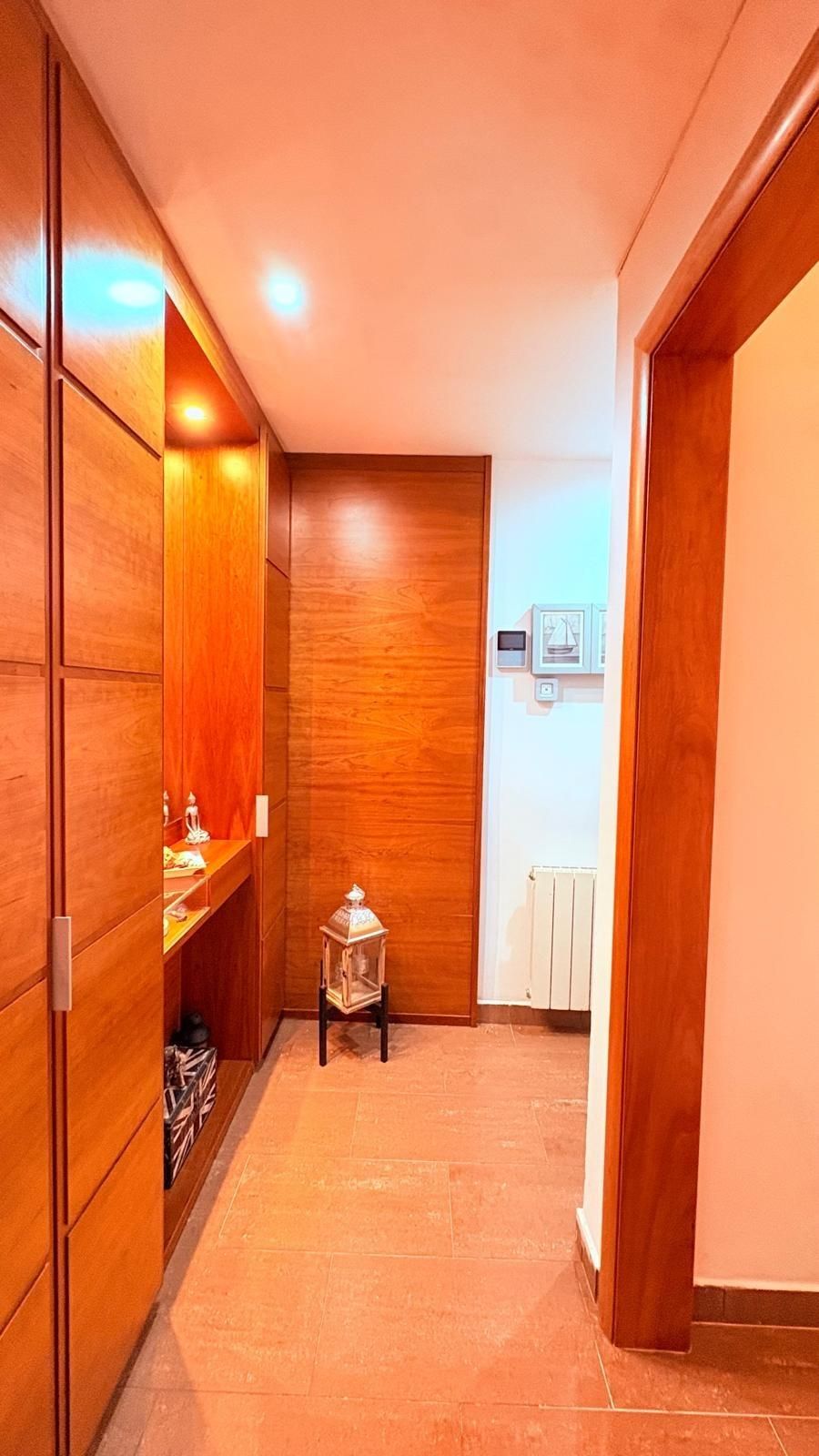 Baño de Piso en venta en Sabadell con Aire acondicionado, Calefacción y Balcón