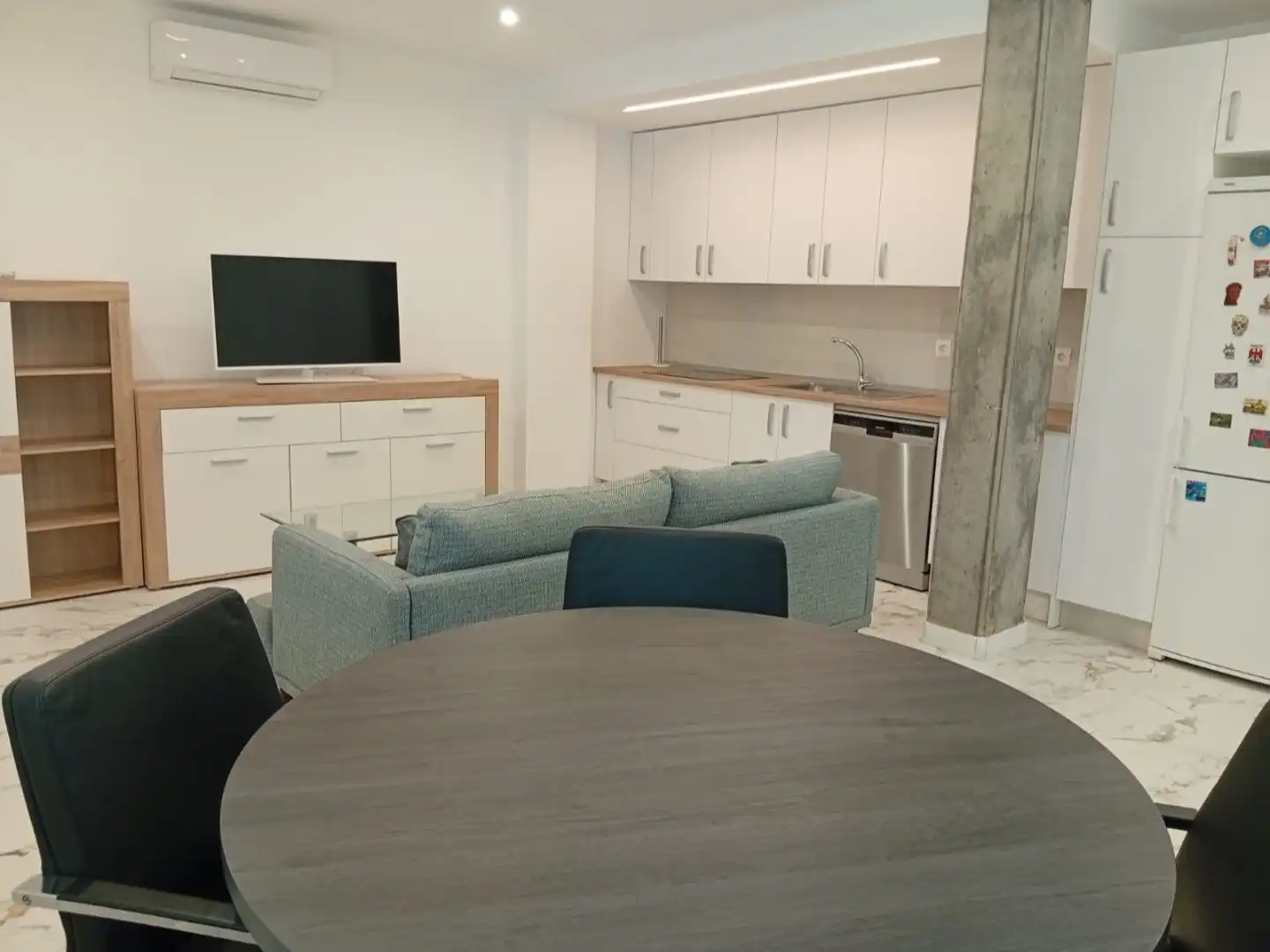 Sala de estar de Local en venta en Aranjuez con Aire acondicionado, Calefacción y Amueblado