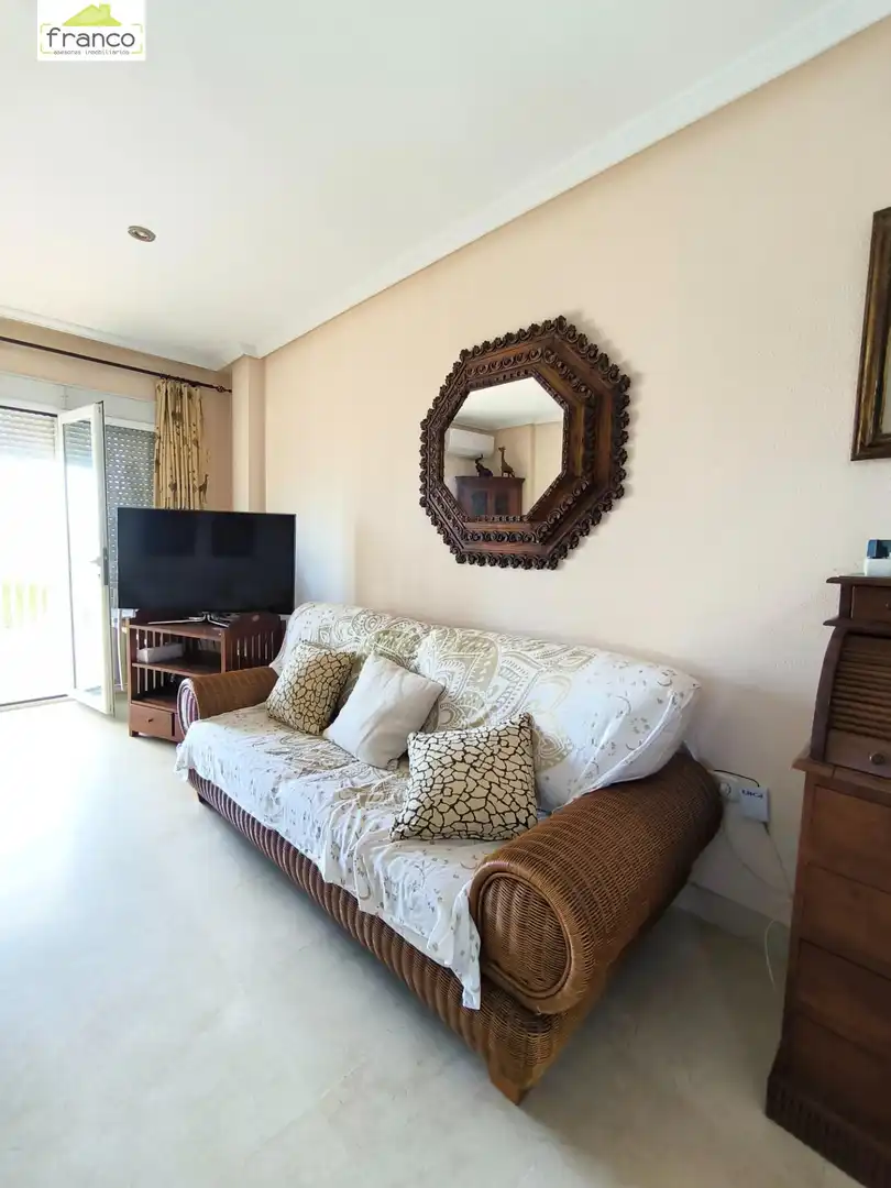 Wohnzimmer von Einfamilien-Reihenhaus zur Miete in Mojácar mit Privatgarten, Terrasse und Abstellraum