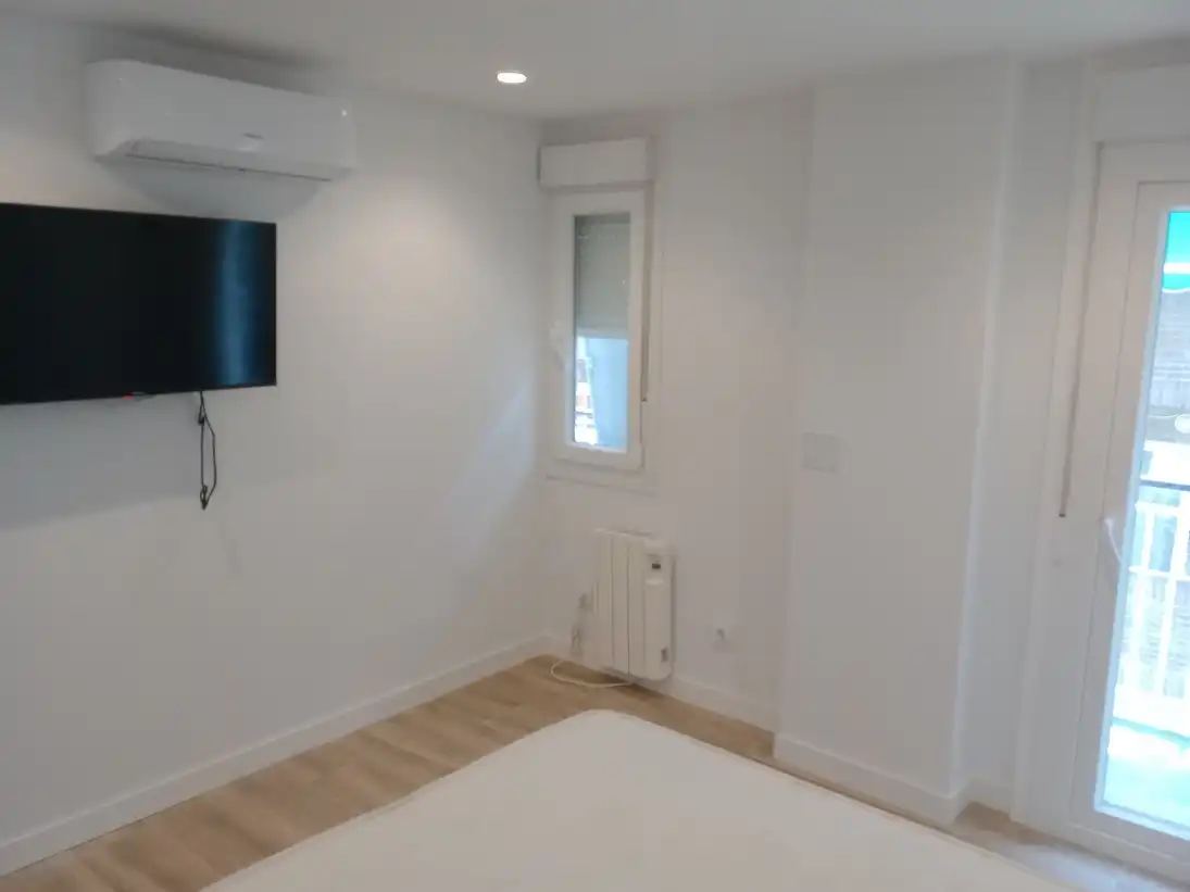 Bedroom of Flat for sale in Madrid  with Air Conditioner, Heating and Terrace