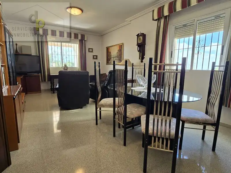 Menjador de Casa o xalet en venda en Elche / Elx amb Aire condicionat, Jardí privat i Terrassa
