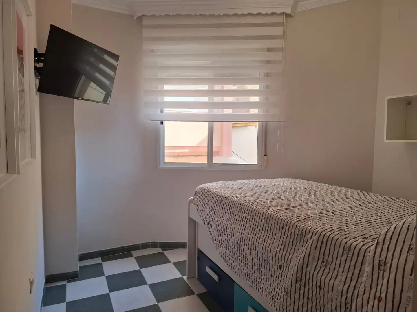 Habitación de Piso en venta en Torrenueva Costa con Amueblado y Balcón