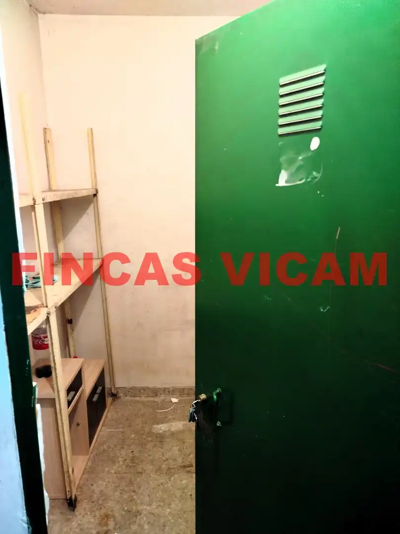 Kitchen of Storage room for rent in Santo Domingo y San Martín 