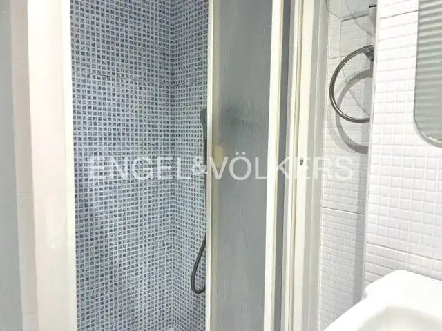 Bathroom of Flat for rent in Sagunto / Sagunt  with Air Conditioner, Heating and Furnished