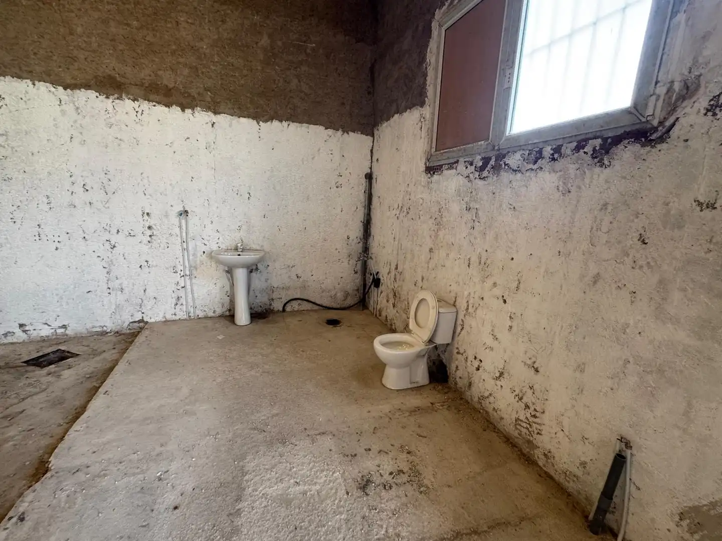 Badezimmer von Fabrikhallen zur Miete in San Pedro del Pinatar