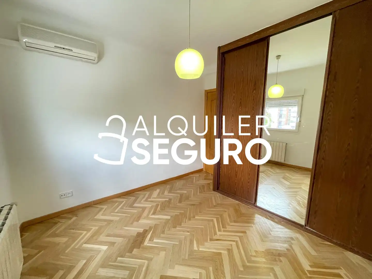 Flat with lift to rent in de Antonio López, imagen 9