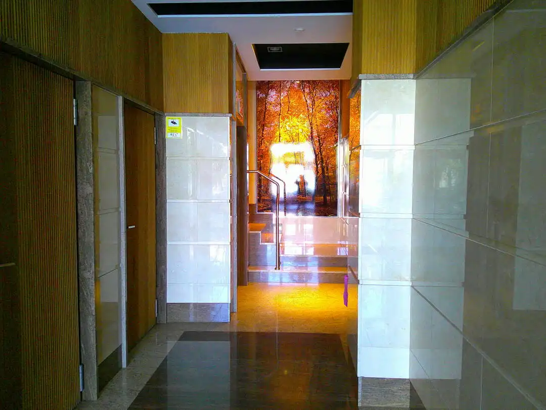 Oficina de alquiler en  Pamplona / Iruña con Calefacción