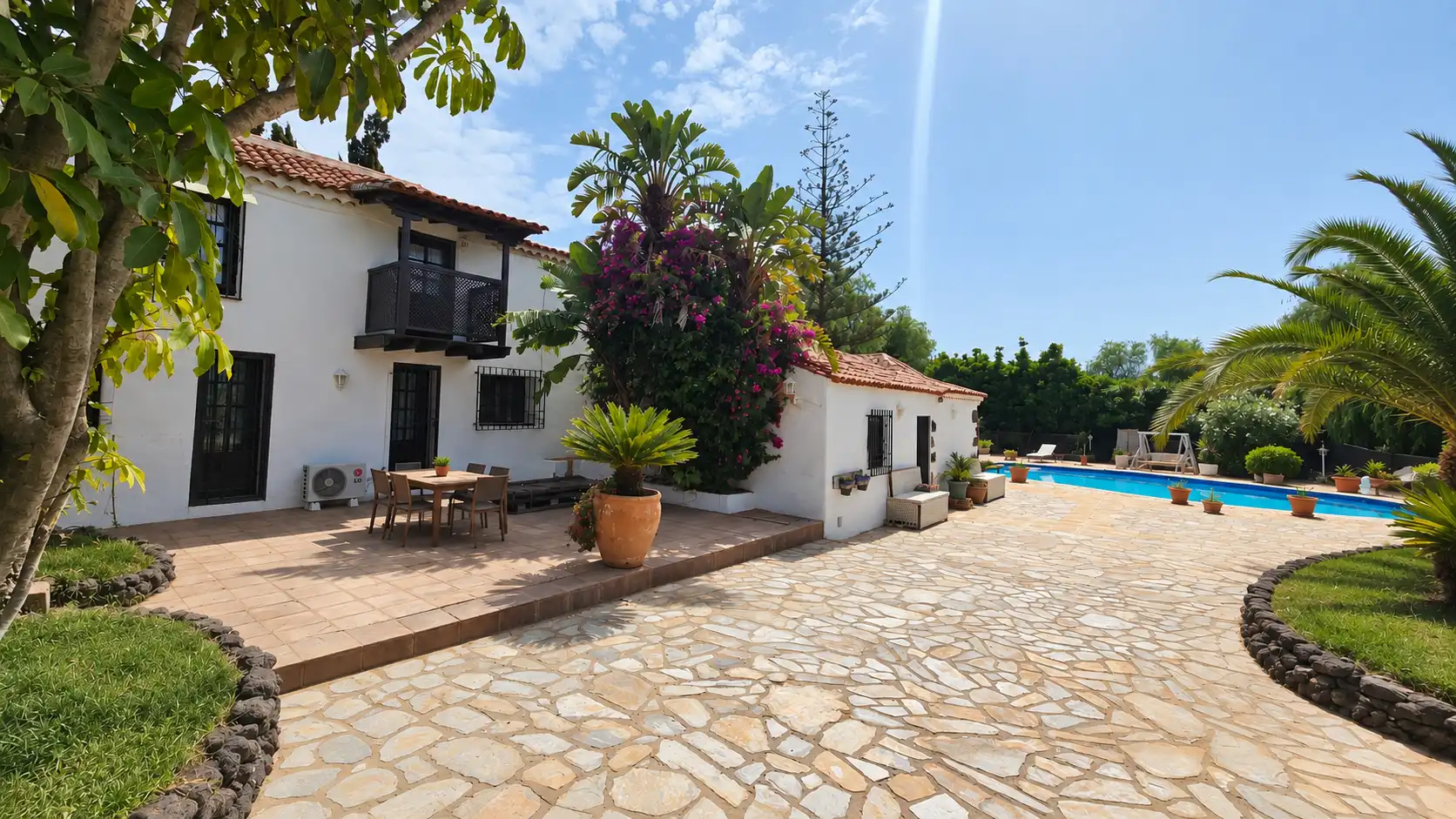 Maison rustique avec terrasse à vendre à Camino Marillena 5