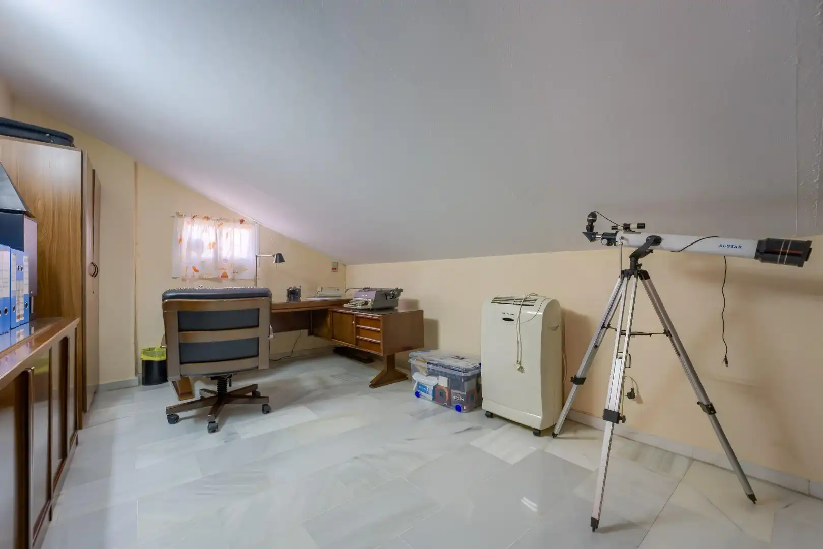 Houses for sale in Tomares  with Air Conditioner, Heating and Private garden