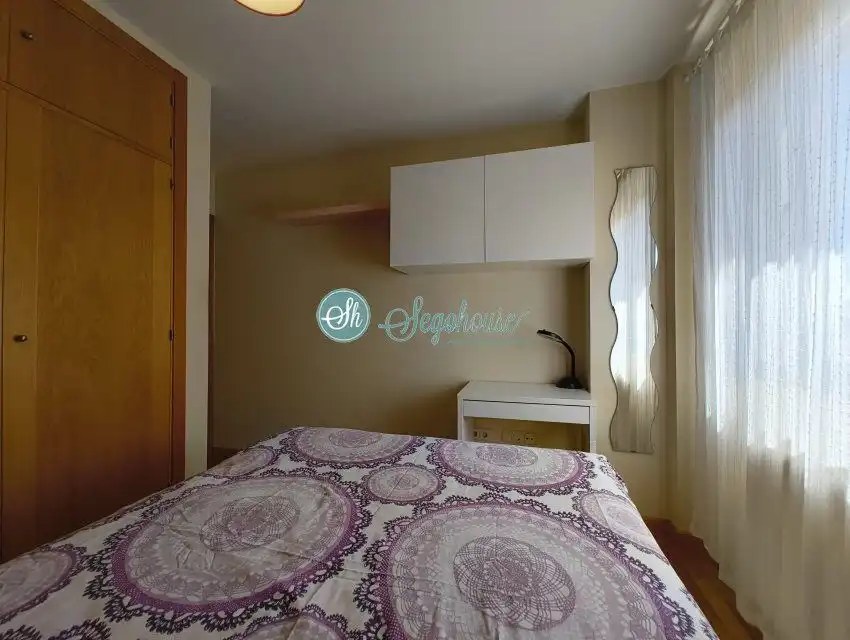Habitación de Piso en venta en Torrecaballeros con Calefacción y Internet