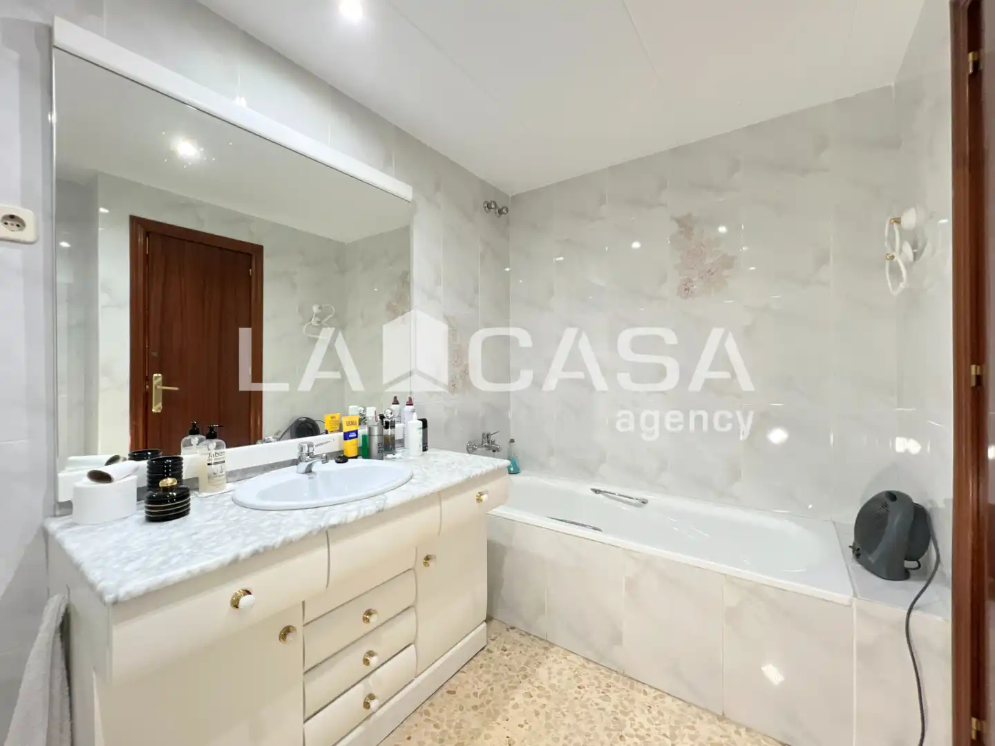 Badezimmer von Maisonette zum Verkauf in Badalona mit Terrasse