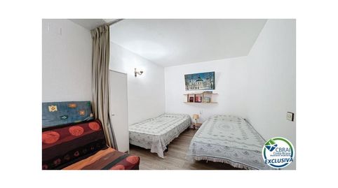 Foto 5 de Piso en venta en Calle de P Calderon de la Barca, 6, Salatar, Roses