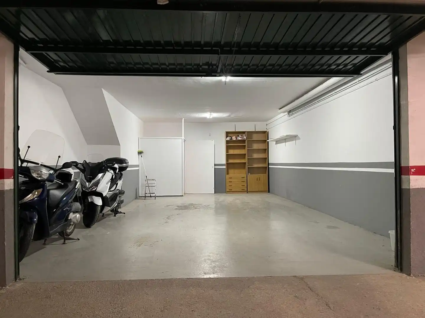 Einfamilien-Reihenhaus zur Miete in Sant Andreu de Llavaneres mit Klimaanlage, Privatgarten und Balkon