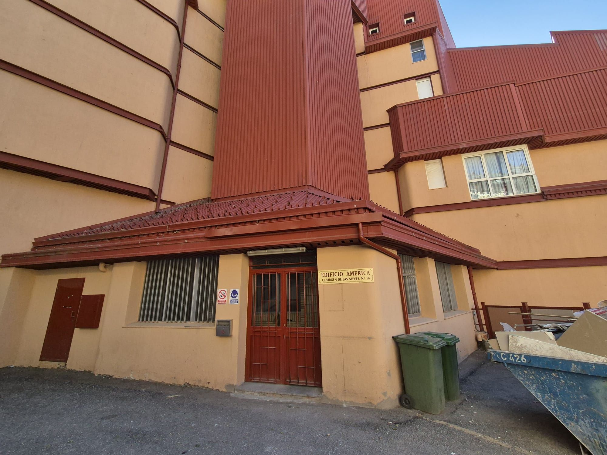 Exterior view of Flat for sale in Sierra Nevada