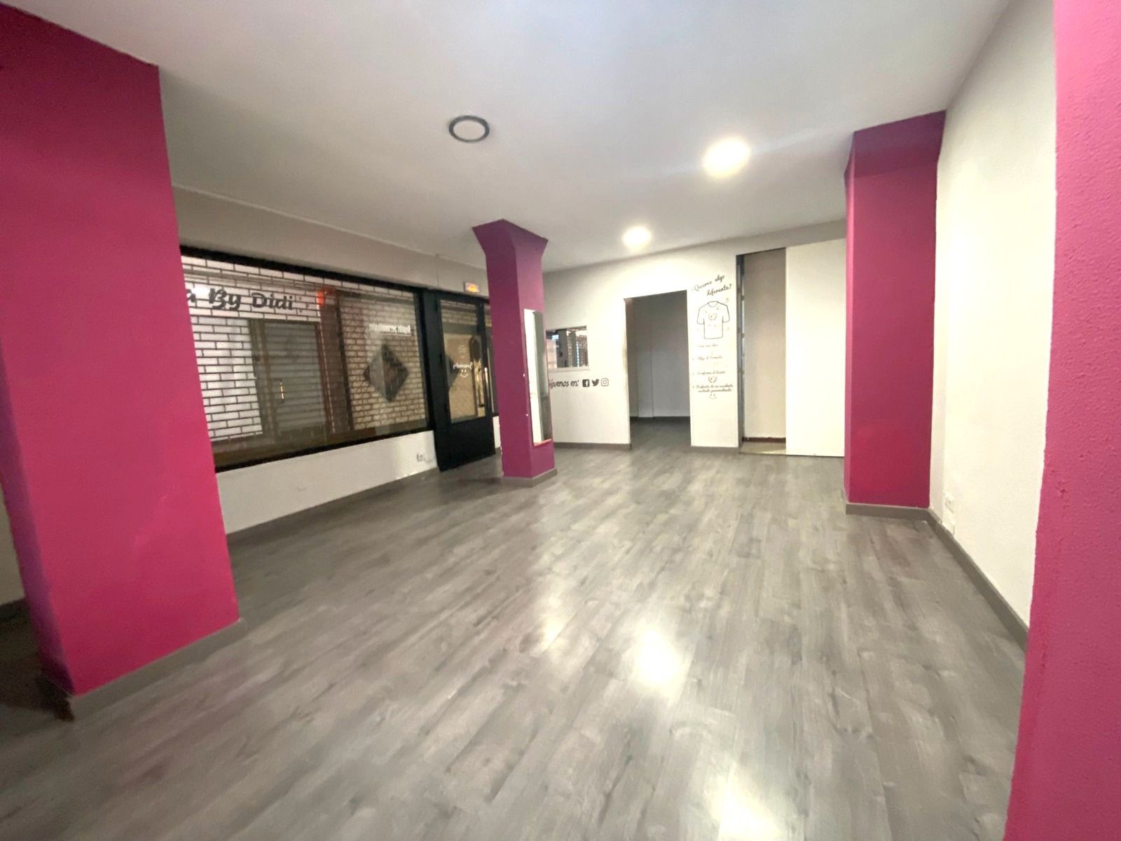 Local de alquiler en Calle Valentín Calderón, 4, Centro