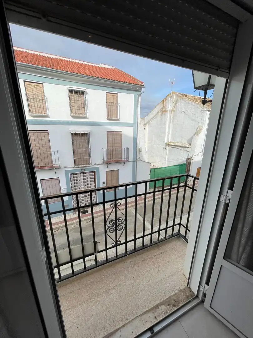 Terrassa de Finca rústica en venda en Cuevas Bajas amb Terrassa, Traster i Moblat