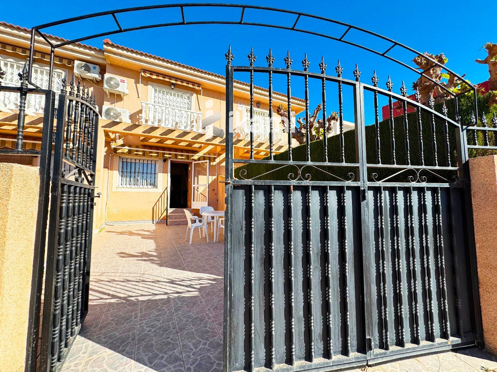 Vista exterior de Casa adosada en venta en San Javier con Aire acondicionado, Calefacción y Terraza