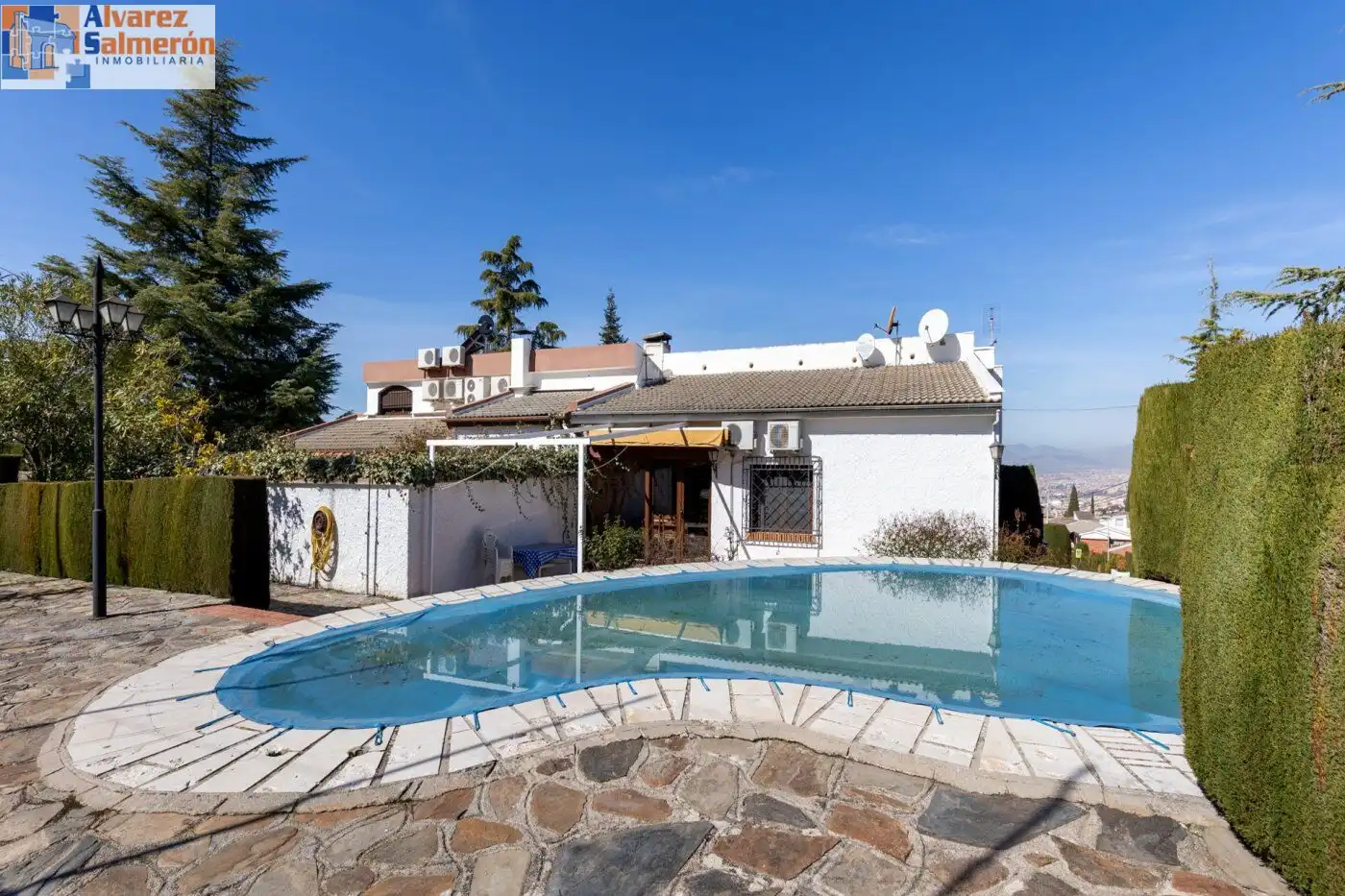 Villa mit Terrasse zum Verkauf in Avenida BERMEJALES DE LOS