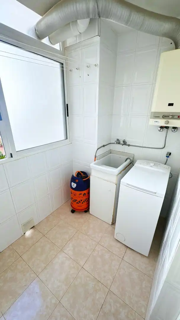Bany de Pis en venda en Gandia amb Aire condicionat, Calefacció i Balcó