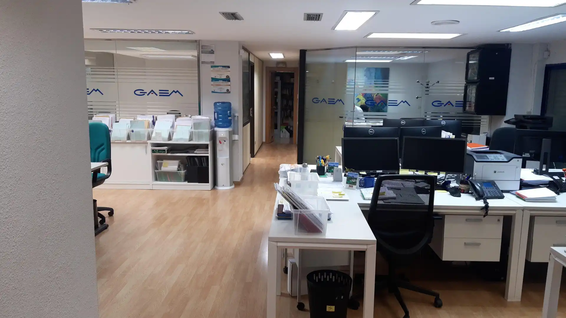 Local comercial en venta en Gran Vía Juan Carlos I 25, imagen 2