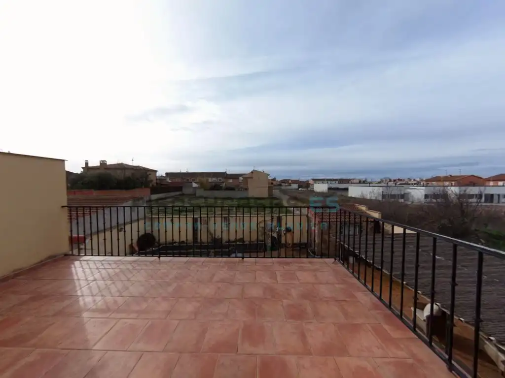 Terrace of Houses for sale in San Mateo de Gállego  with Air Conditioner, Private garden and Terrace