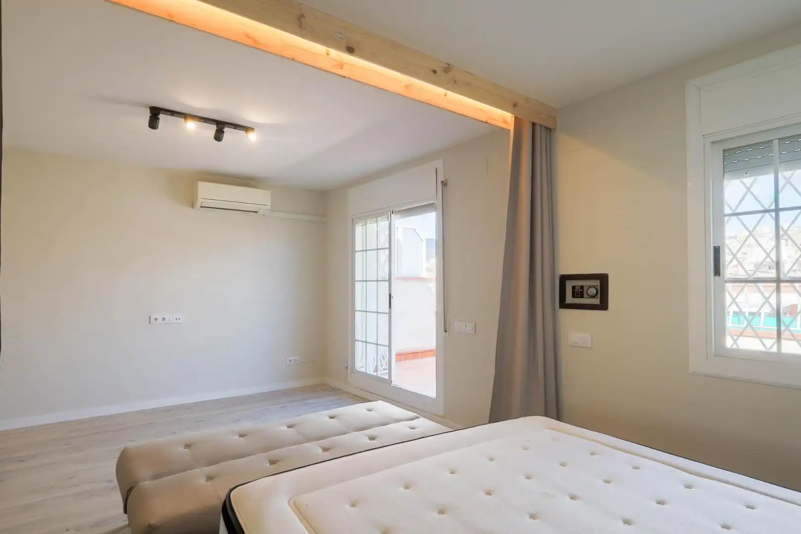 Dormitori de Àtic en venda en Barcelona amb Aire condicionat, Calefacció i Parquet
